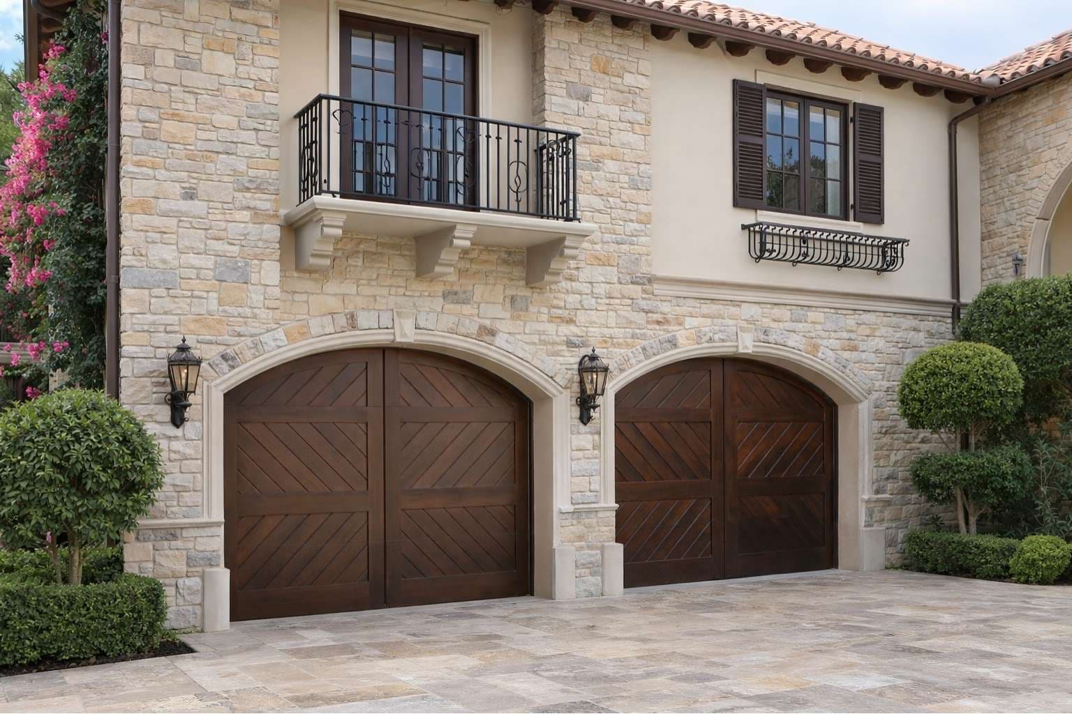 Wood-type Garage Door Model 7900
